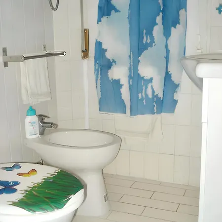 Spacious In 110 M² + Sea View Apartament