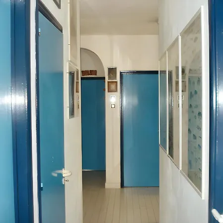 Spacious In 110 M² + Sea View