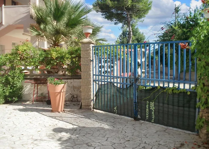 Spacious In 110 M² + Sea View Granelli