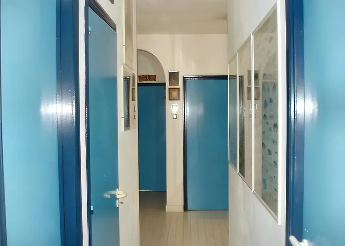 Spacious In 110 M² + Sea View