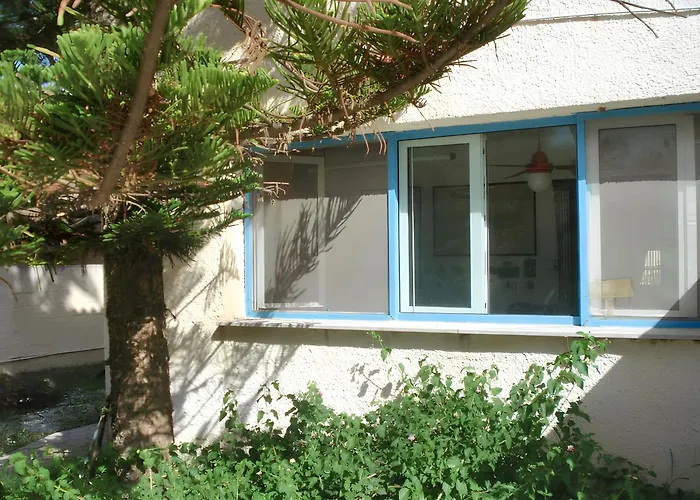 Spacious In 110 M² + Sea View Apartman