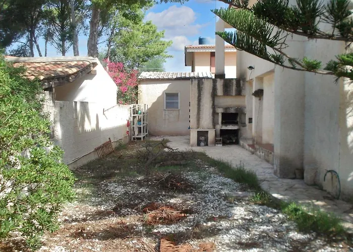 Spacious In 110 M² + Sea View Apartman *